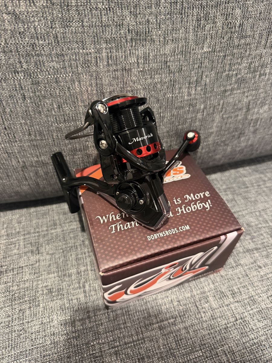 Dobyns Maverick 2500 Spinning Reel-Red DOB-MV2500 Unused 