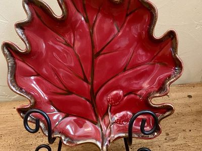 LIKE NEW! Red Ceramic Leaf Serving Dish Bowl with Beautiful Gold Trim - Hand Painted Stoneware - C PIX