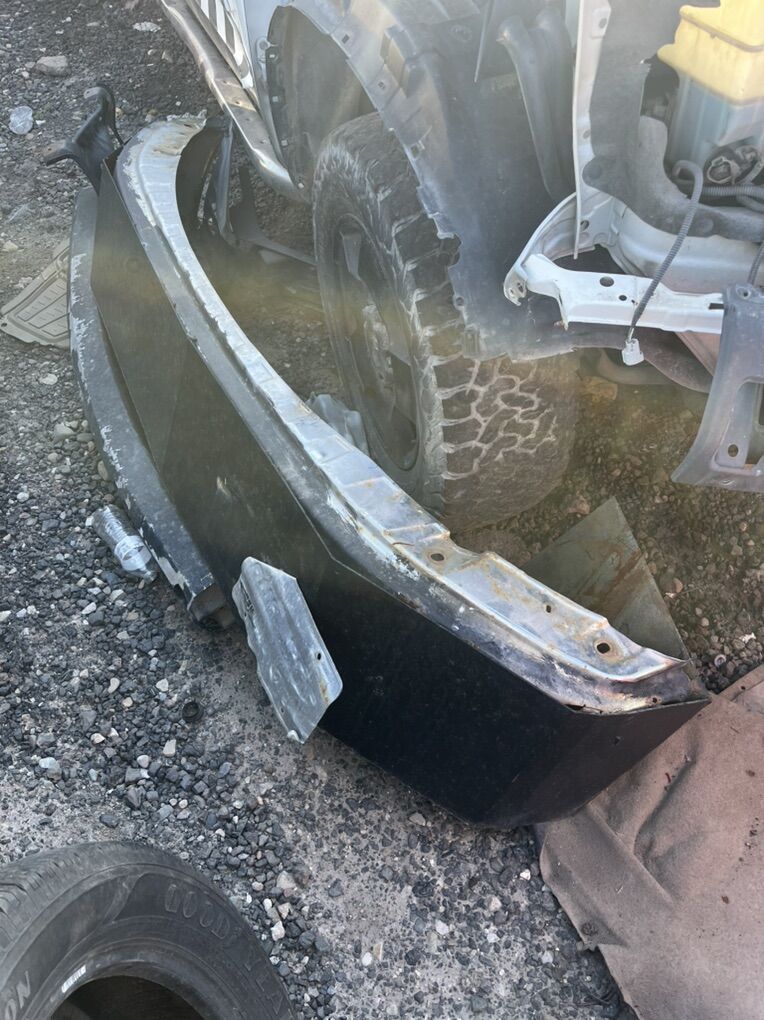 08 Toyota Tundra front bumper $40