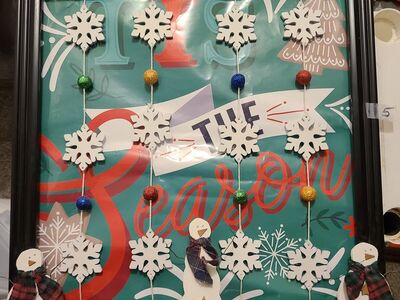 #5 Tis The Season Decoration 18x18