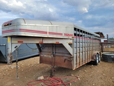 Livestock trailer