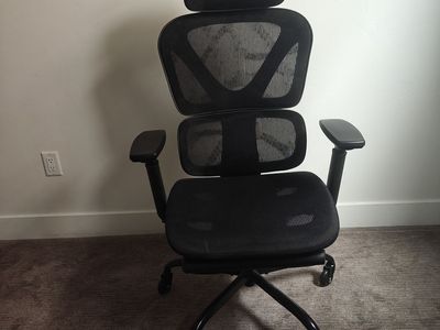 Black Ergonomic Mesh Office Chair with Headrest and Lumbar Support