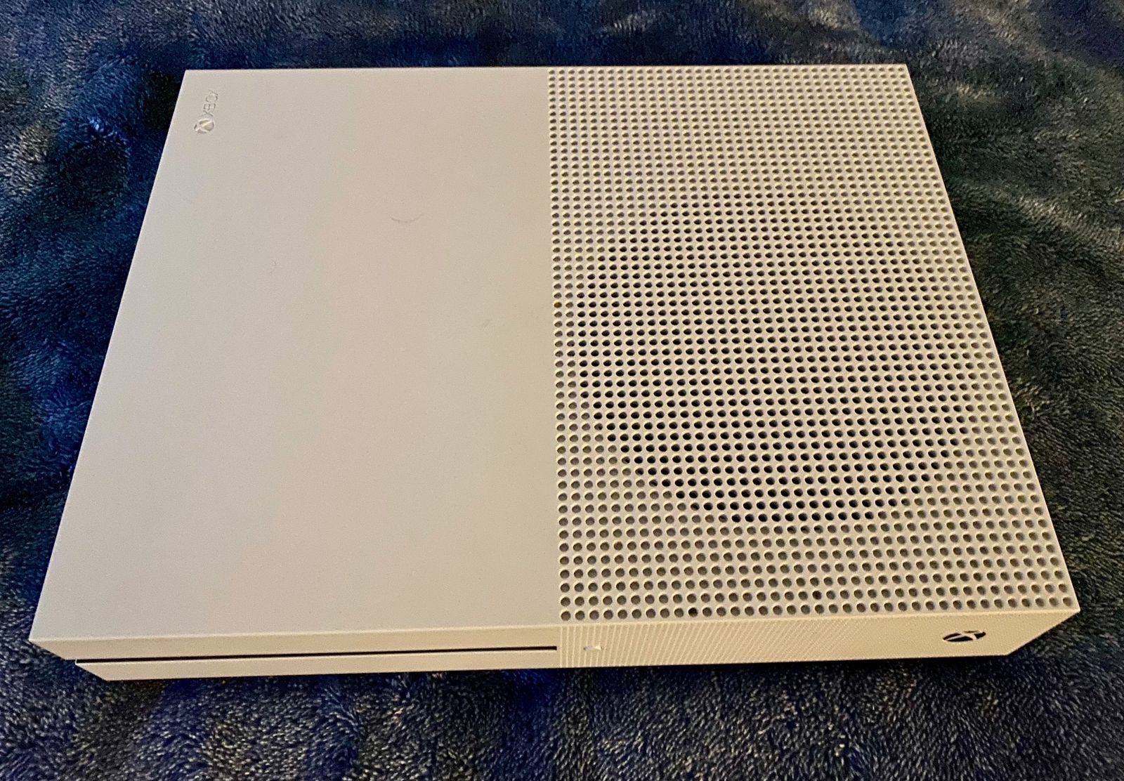Great Condition Microsoft Xbox One S Gaming Console - White