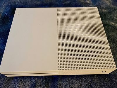 Great Condition Microsoft Xbox One S Gaming Console - White