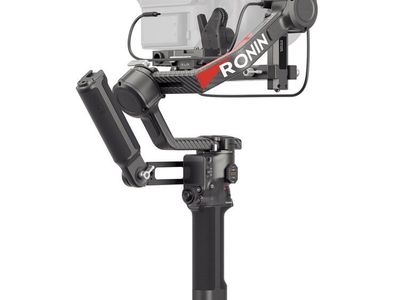 DJI RS 4 Pro Gimbal Stabilizer Combo