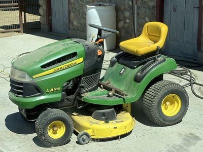 John Deere LA105 Riding Lawn Mower - Green & Yellow, Great for Yard Work