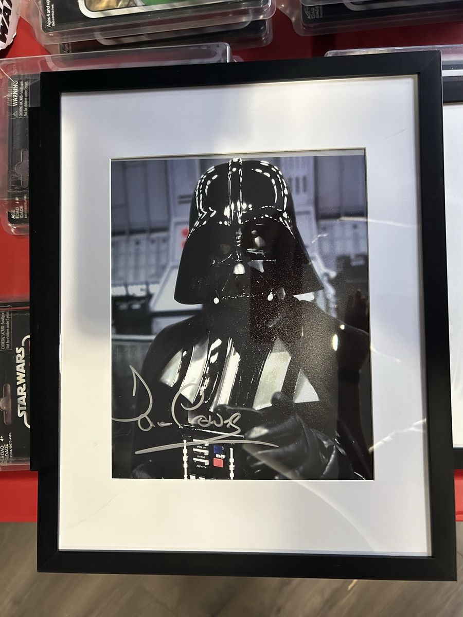 Star Wars Darth Vader/David Prowse autograph with COA