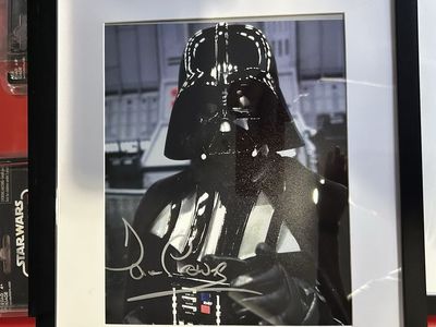 Star Wars Darth Vader/David Prowse autograph with COA