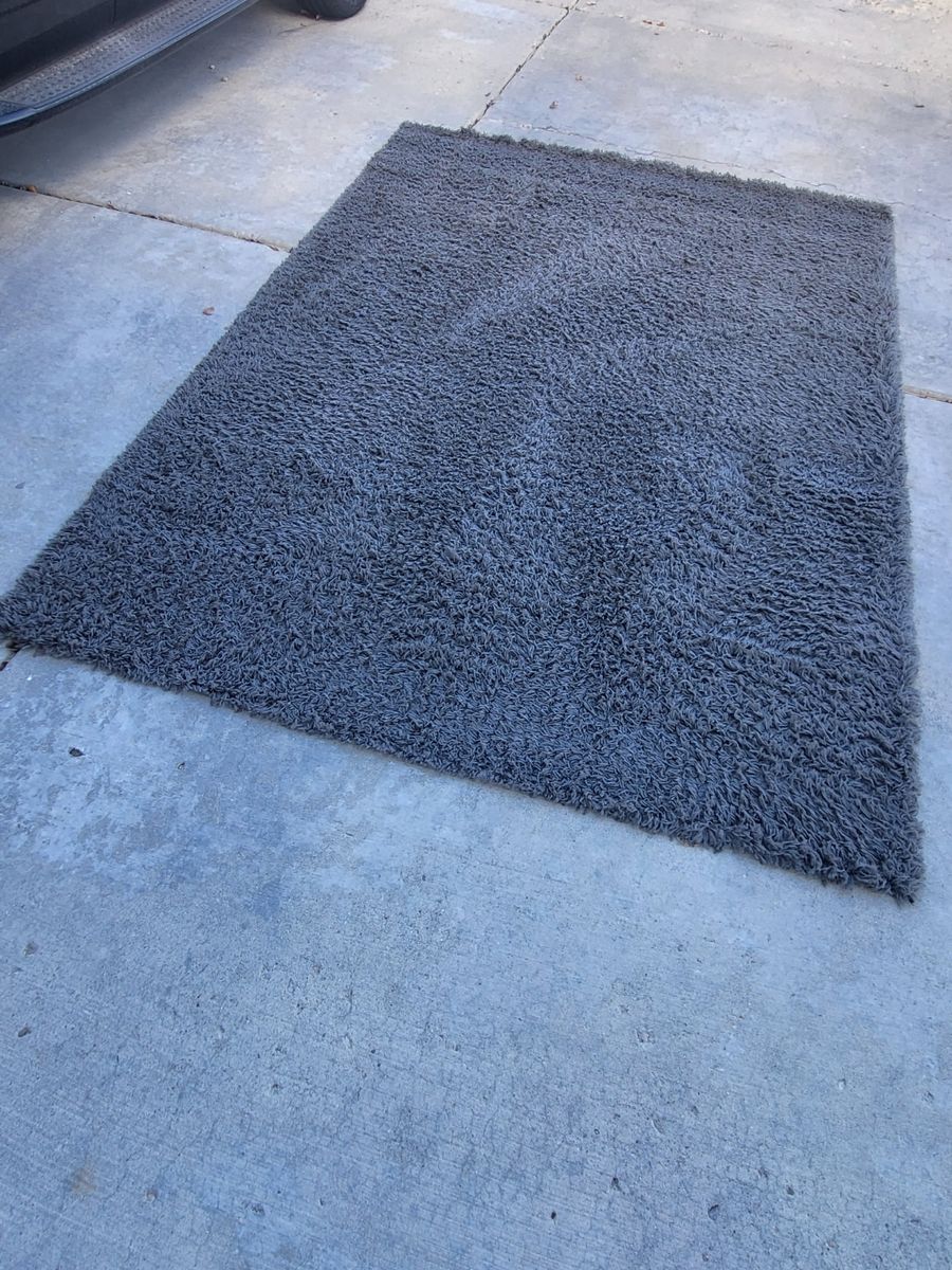NIce Dark Gray Shag Rug