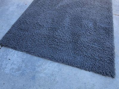 NIce Dark Gray Shag Rug