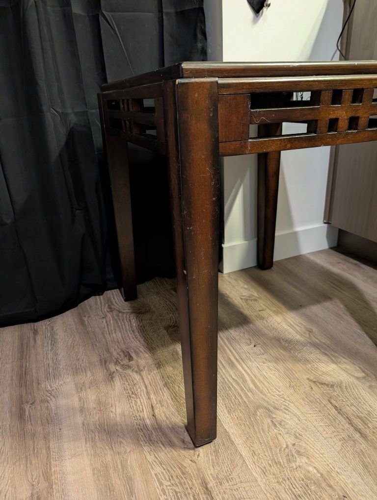 Main image 3