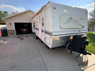 KIT Road Ranger Extreme Travel Trailer Bumper Pull with AC - Good Condition