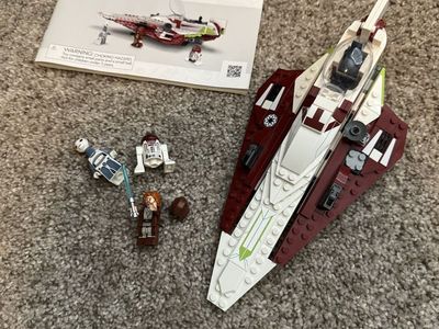 LEGO Star Wars Obi-Wan Kenobi's Jedi Starfighter 75333 with Figures & Manual