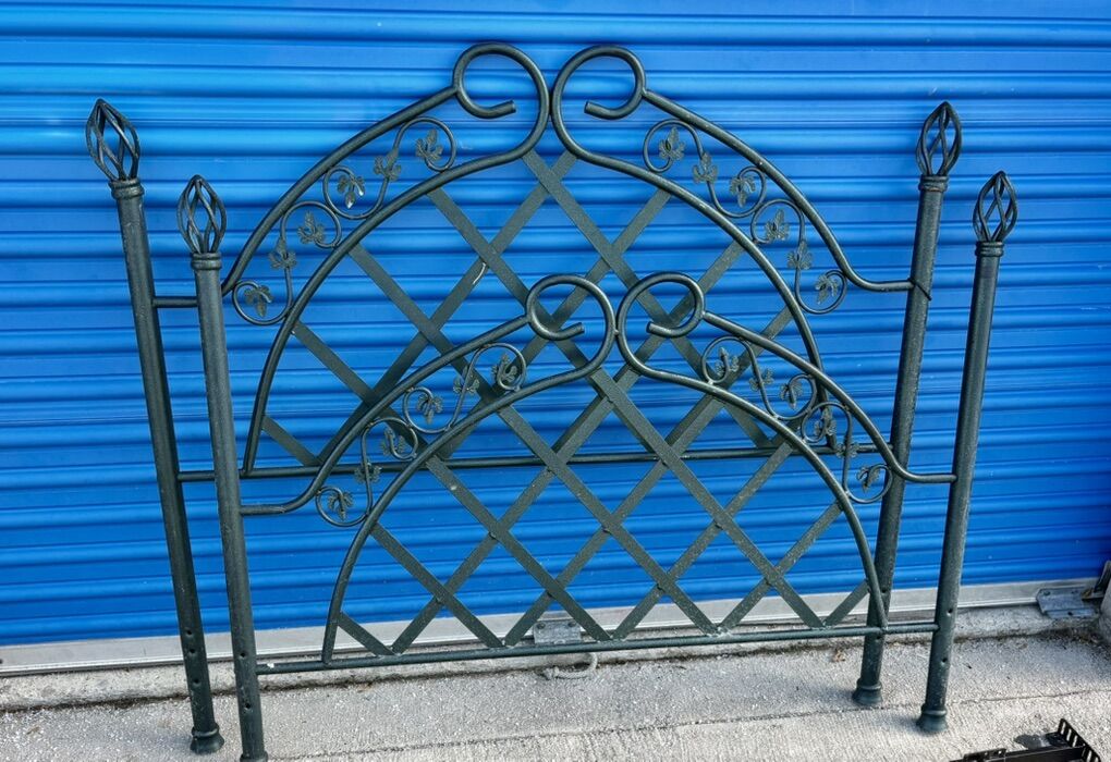 Full Size Decorative Metal Bed Head/Foot Board
