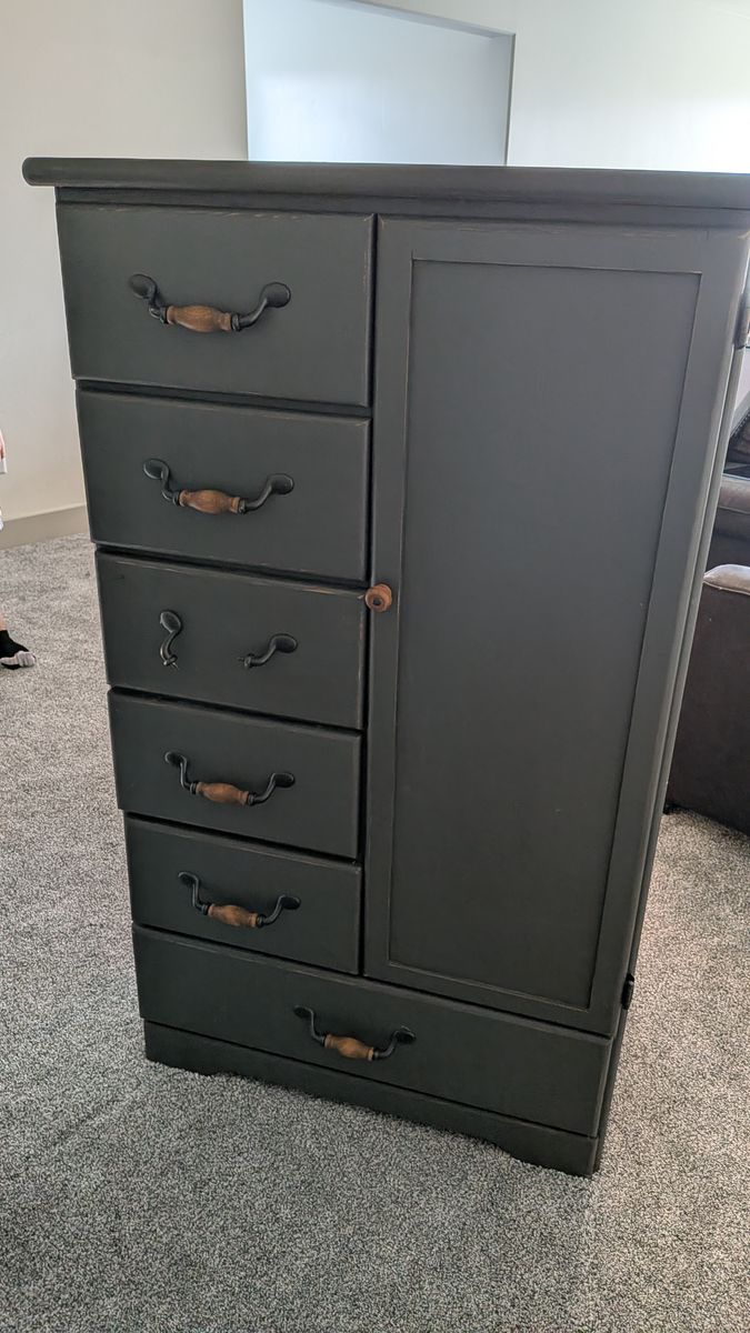 Dresser