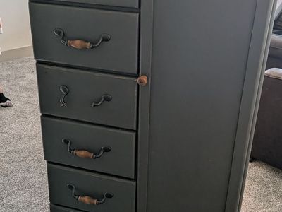 Dresser