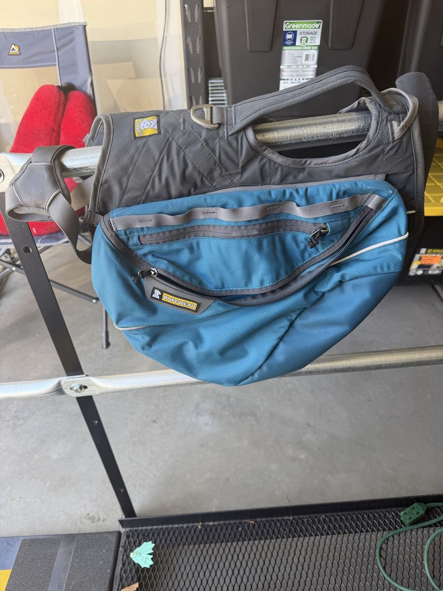Dog hiking backpack