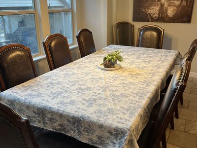 Dinning room table