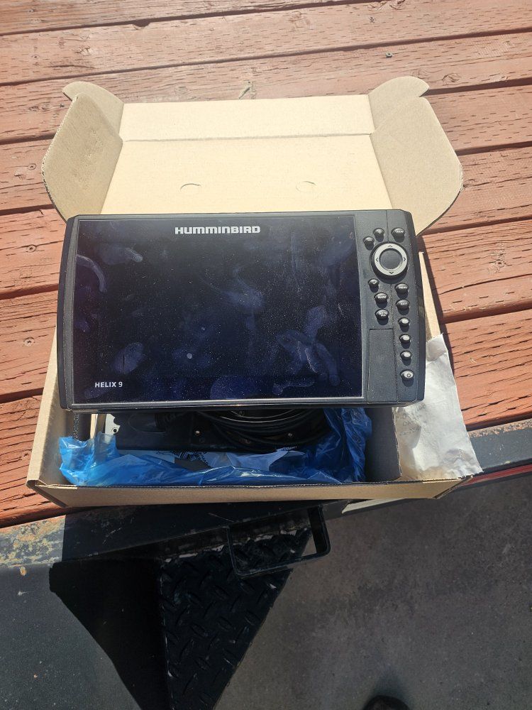 Humminbird HELIX 9 Fish Finder/Chartplotter with CHIRP Sonar & GPS - Marine Electronics