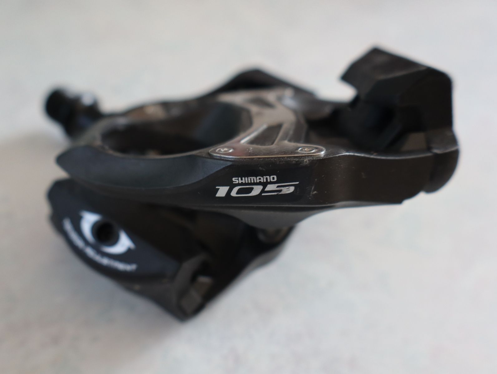 Shimano 105 (5800 series) SPD-SL Road Pedals