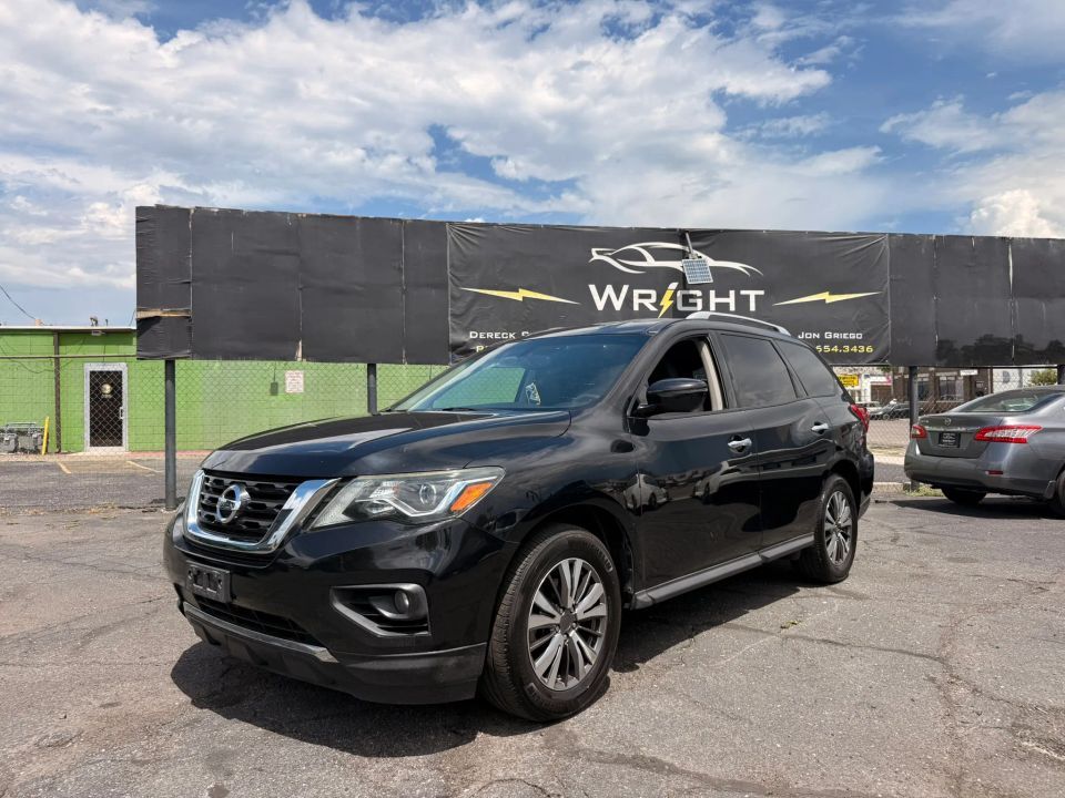 2019 Nissan Pathfinder SV