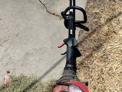 Weed eater in working condition
