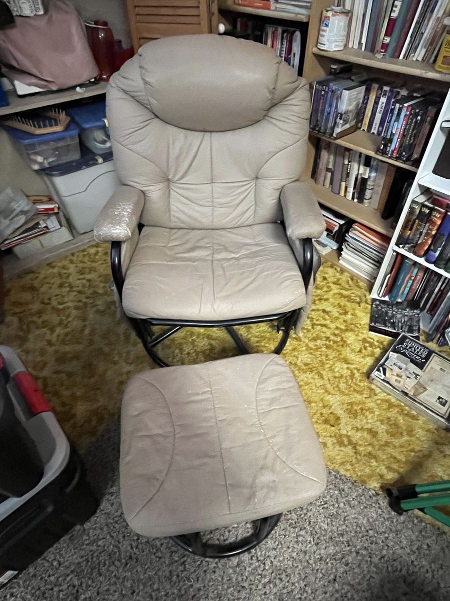 2 Chairs for free