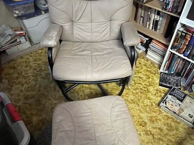 2 Chairs for free