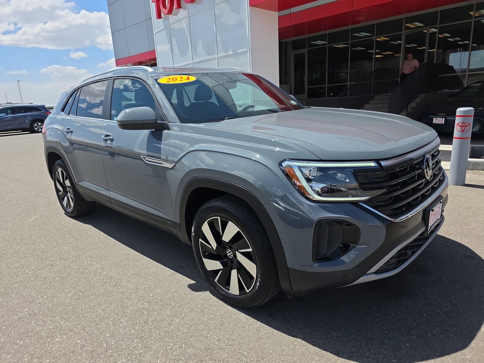 2024 Volkswagen Atlas Cross Sport SE 4Motion