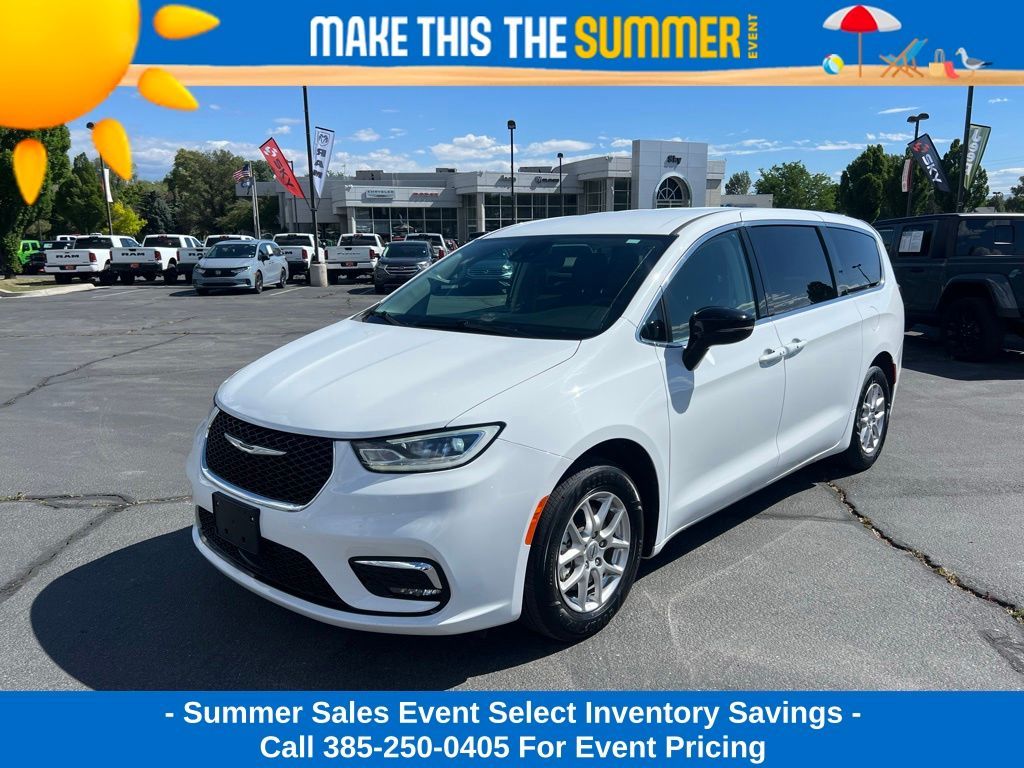 2024 Chrysler Pacifica Touring L