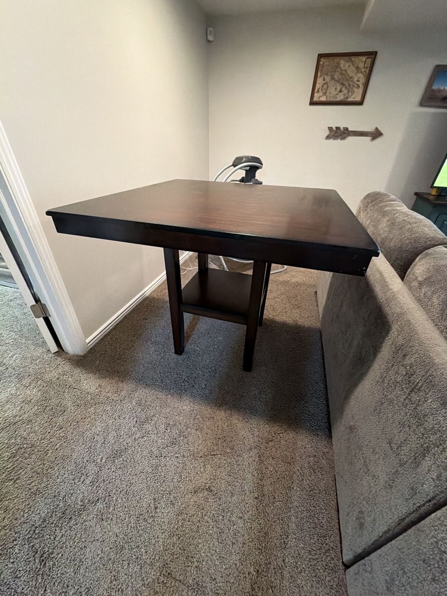 Kitchen table