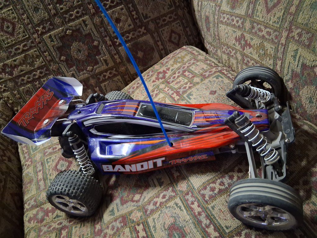 Traxxas Bandit RC Car in Excellent Condition!