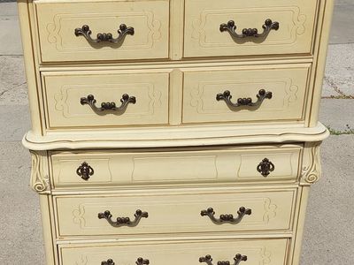 French Provincial Dresser 5 Drawer