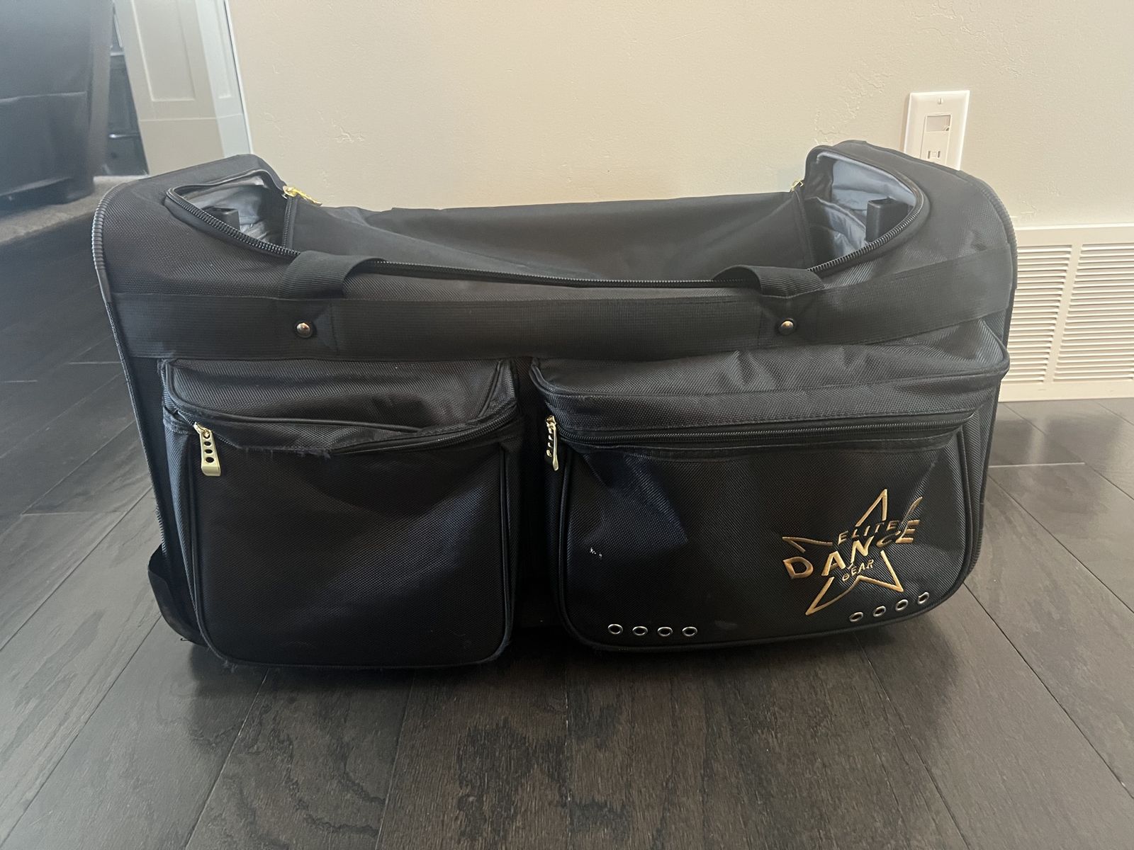 Elite Dance Bag with Costume Rack