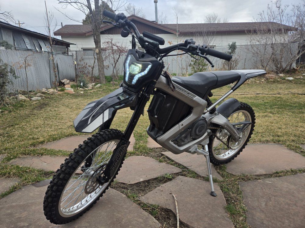 2023 Rawrr Mantis -- READ DESCRIPTION