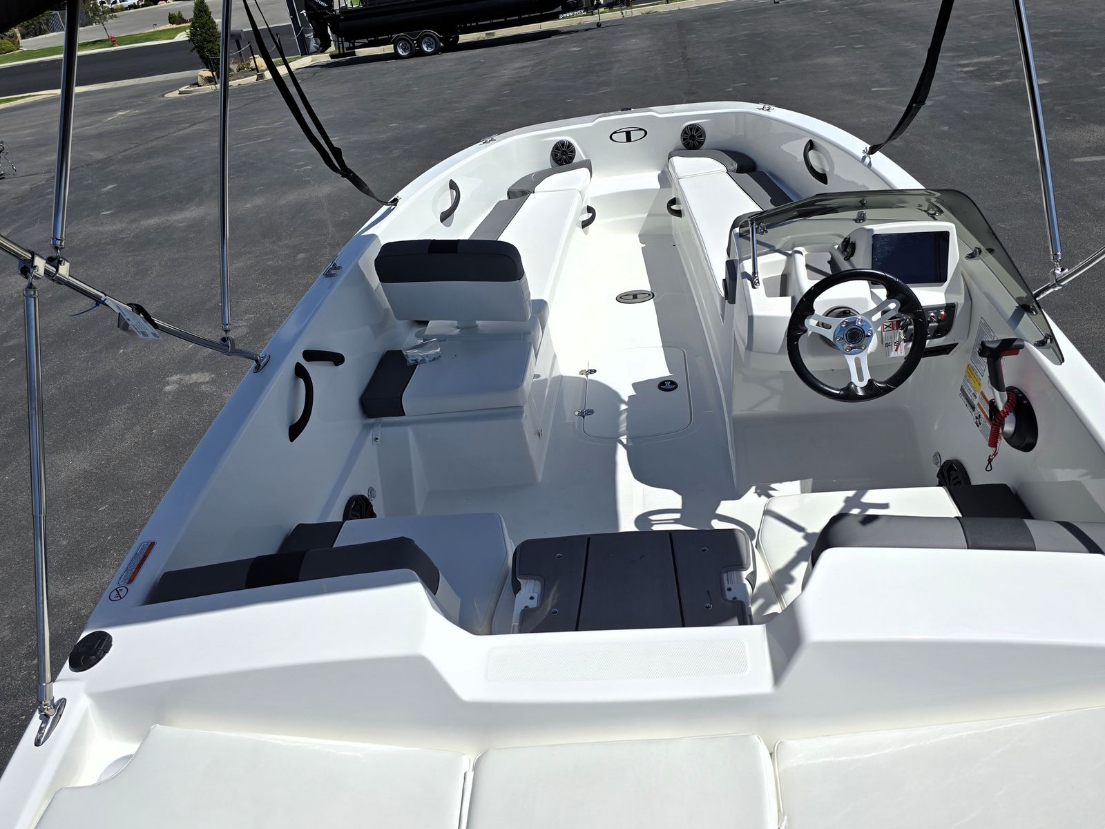 Main image 12