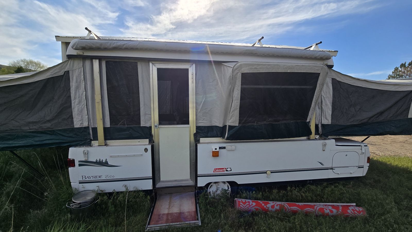 2001 Coleman camper