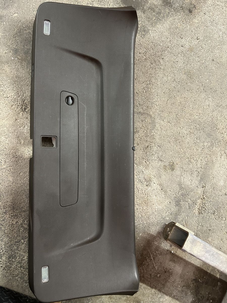 17-25 Audi Q7 Lower Trim Panel