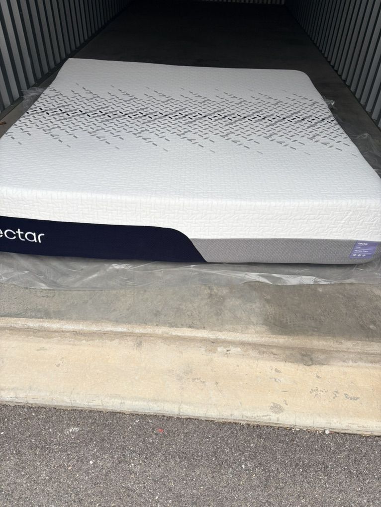 Nectar Luxe King Mattress
