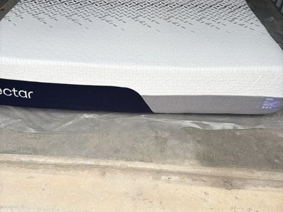 Nectar Luxe King Mattress