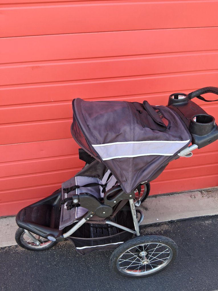 Jogging Stroller Baby Trend Expedition Great Condition!