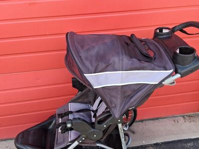 Jogging Stroller Baby Trend Expedition Great Condition!