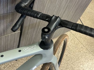2023 Medium Ventum GS1 Gravel Bike