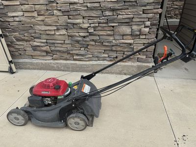 Honda HRX217HXA Lawn Mower - Used, Needs clutch replaced. Engine and everything else is fine.