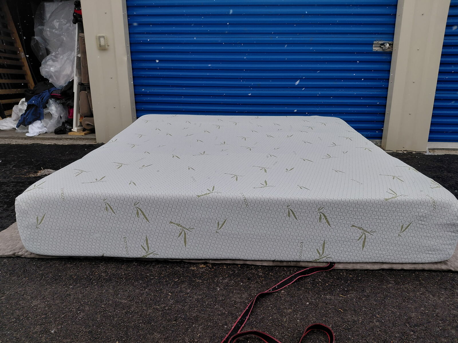 12” Like New Tulo King Mattress