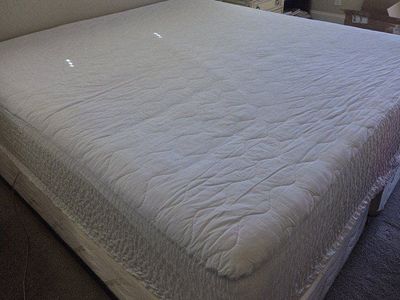 King Size Tempur-Pedic Bed
