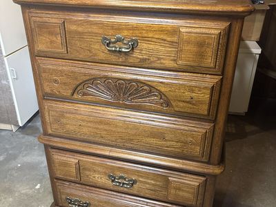Vintage Solid Wood 4-Drawer Chest - Ornate Hardware, Rustic Oak Finish Dresser