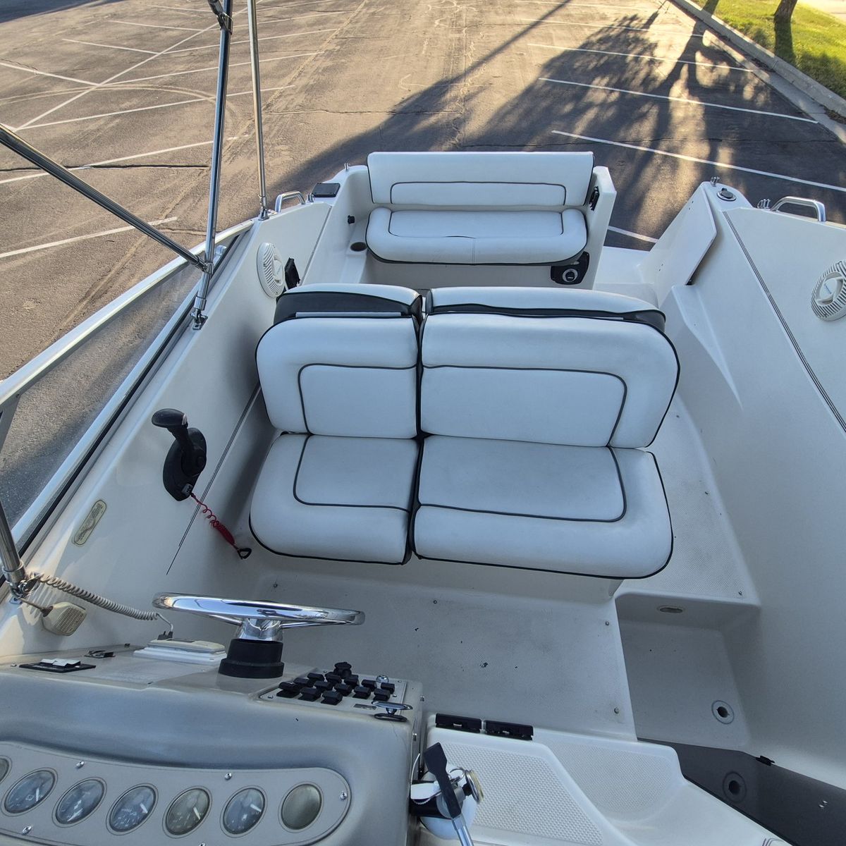 Main image 6