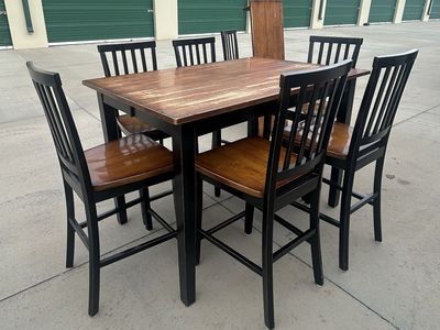 Dining table, matching chairs
