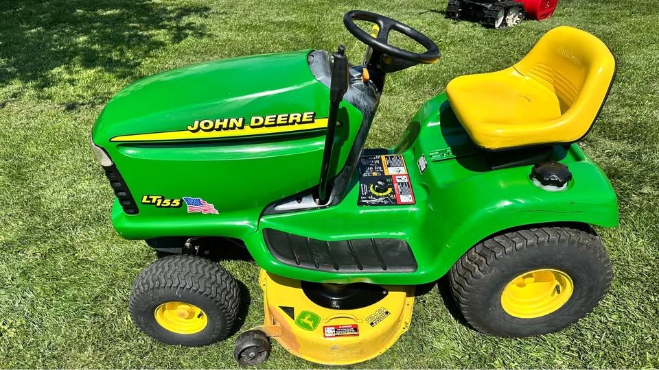 John Deere LT155 riding lawn mower